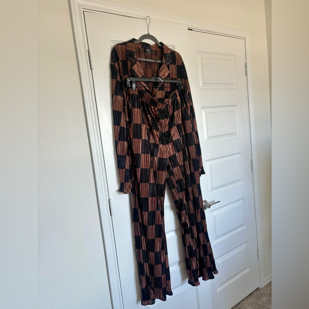 Dressed in LALA Long Sleeve Plissé Set in Mocha + Black Checkerboard